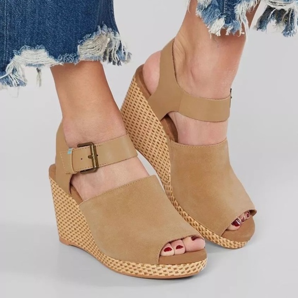 TOMS Tropez Leather Wedge Heeled Sandal
